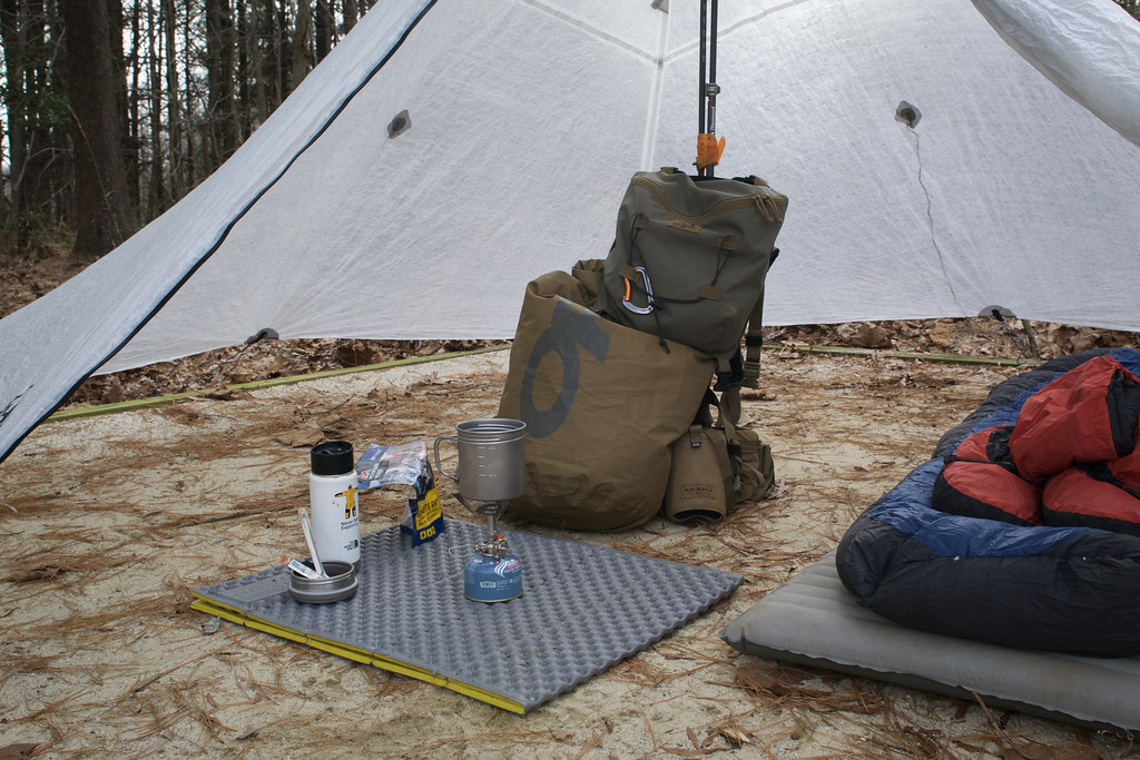 How To Choose The Right Type Of Camping Sleeping Pad? - Your Ultimate ... How To Choose The Right Type Of Camping Sleeping Pad? - Your Ultimate ...